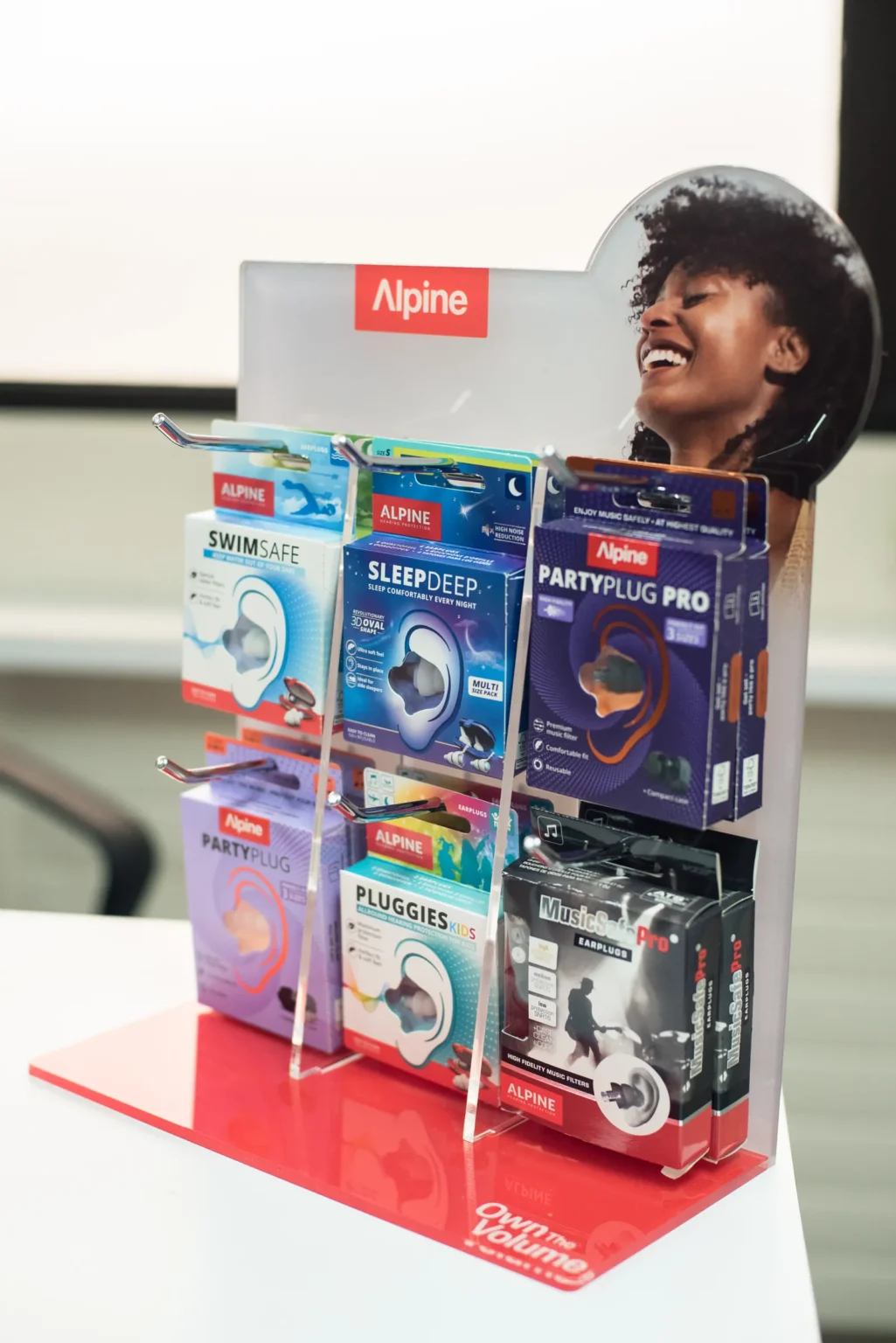 Exhibidor de protectores auditivos Alpine